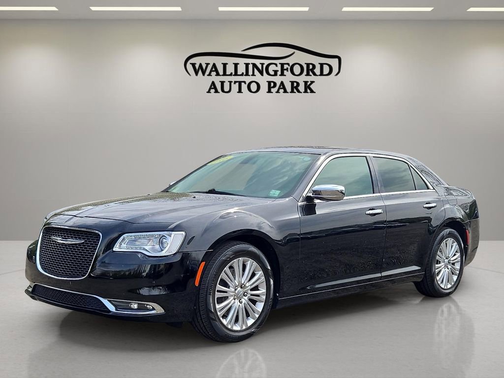 Used 2016 Chrysler 300 C image 1