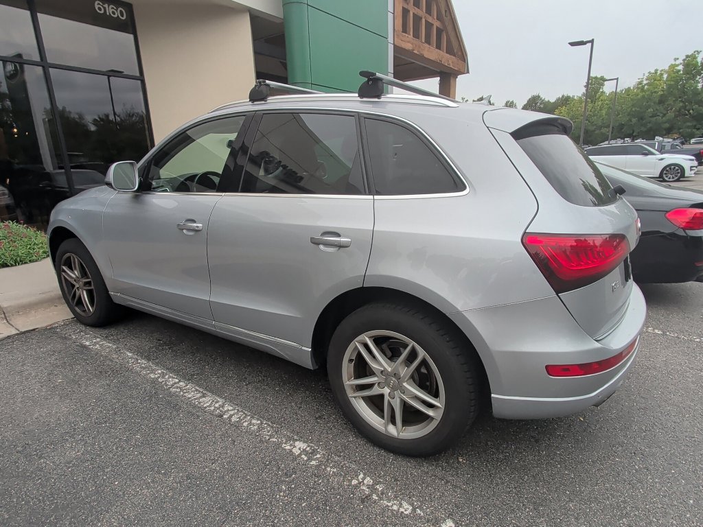 Used 2016 Audi Q5 2.0T Premium Plus w/ Technology Package AWD/4WD image 3