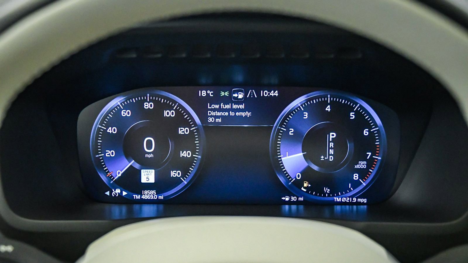 Certified 2022 Volvo XC90 T5 Momentum AWD/4WD image 25