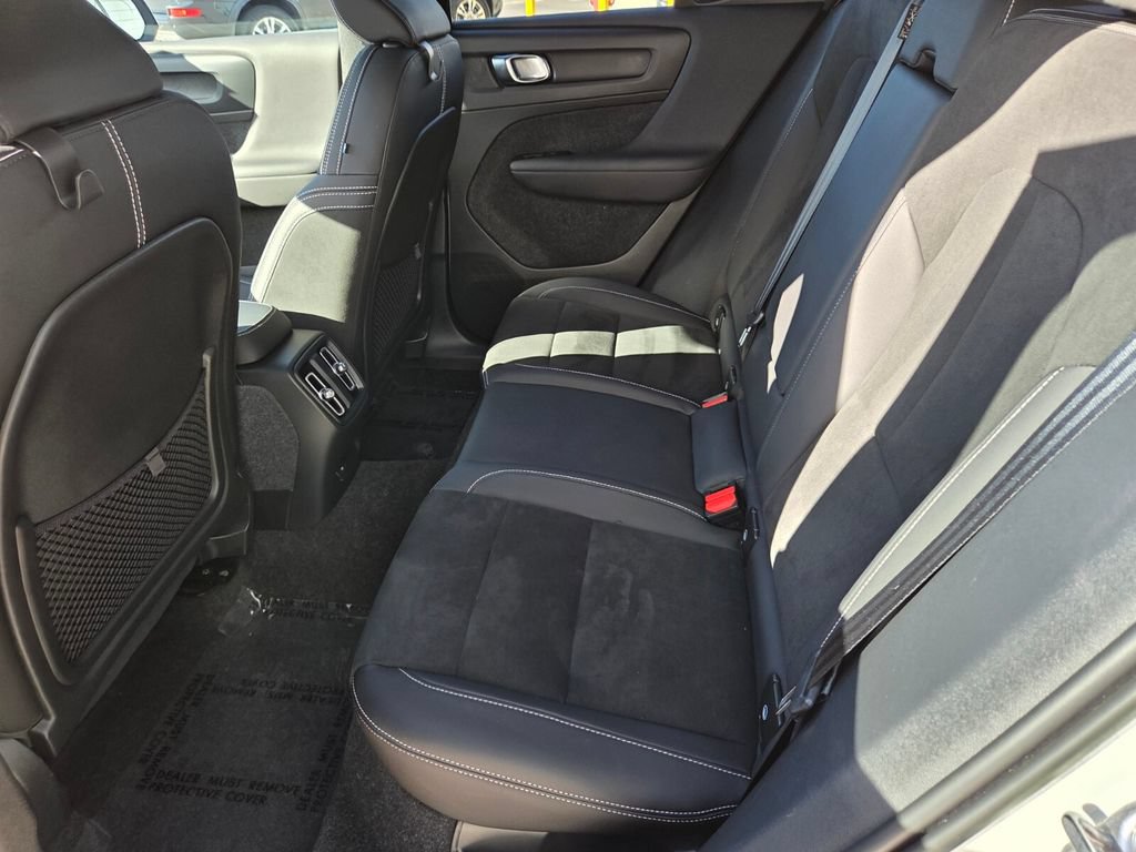 Certified 2023 Volvo XC40 Recharge Plus AWD/4WD image 16