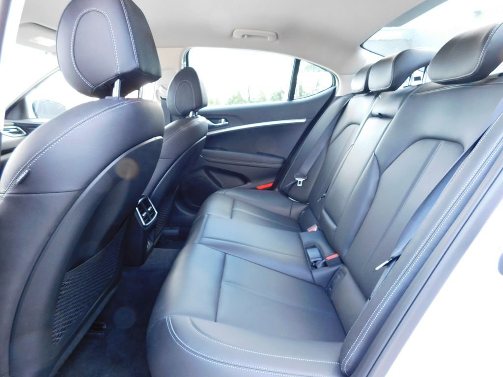 Used 2026 Genesis G70 2.5T image 13