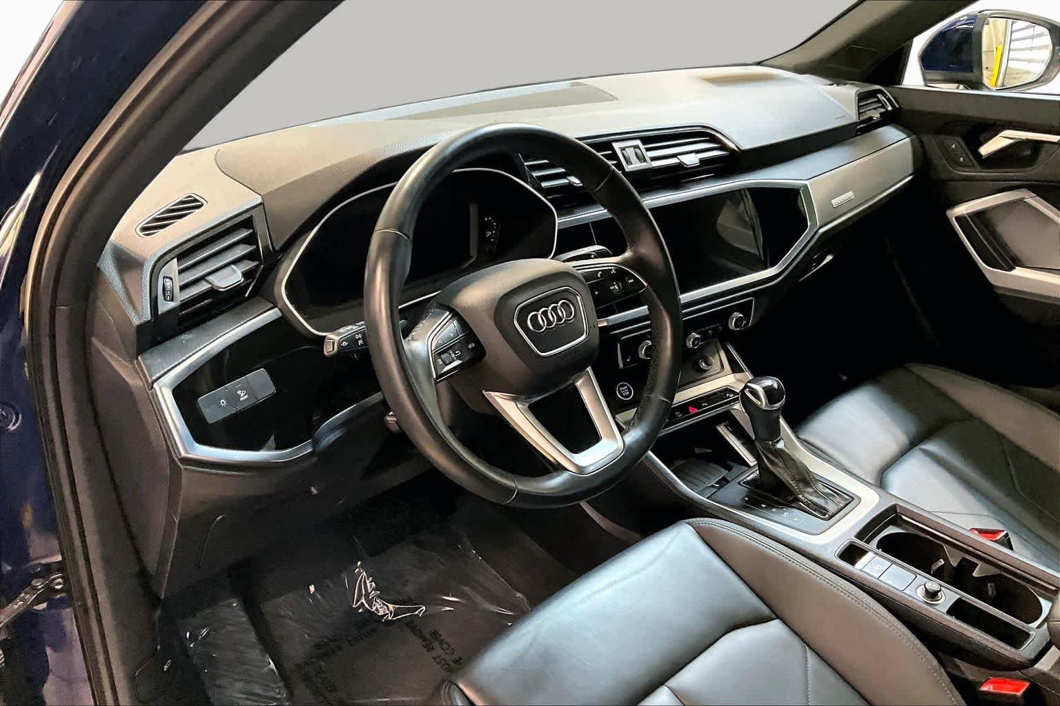 Used 2024 Audi Q3 2.0T Premium AWD/4WD image 17