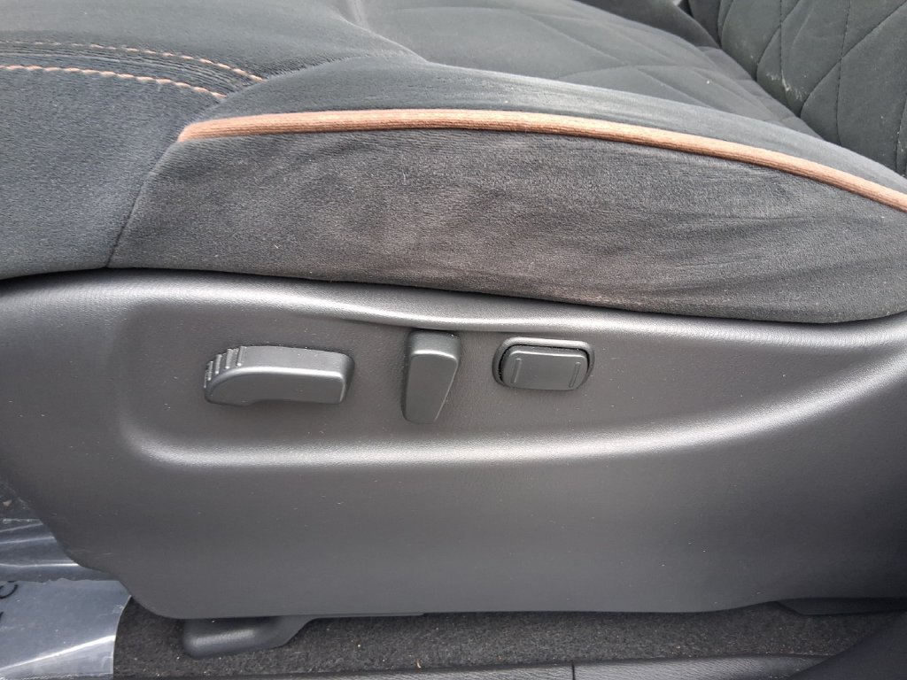 Used 2019 Nissan Armada SV w/ Driver Package RWD image 13