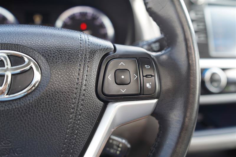 Used 2015 Toyota Highlander XLE FWD image 54