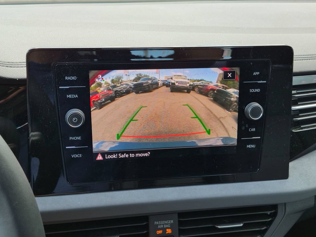 Used 2025 Volkswagen Jetta SE FWD image 20