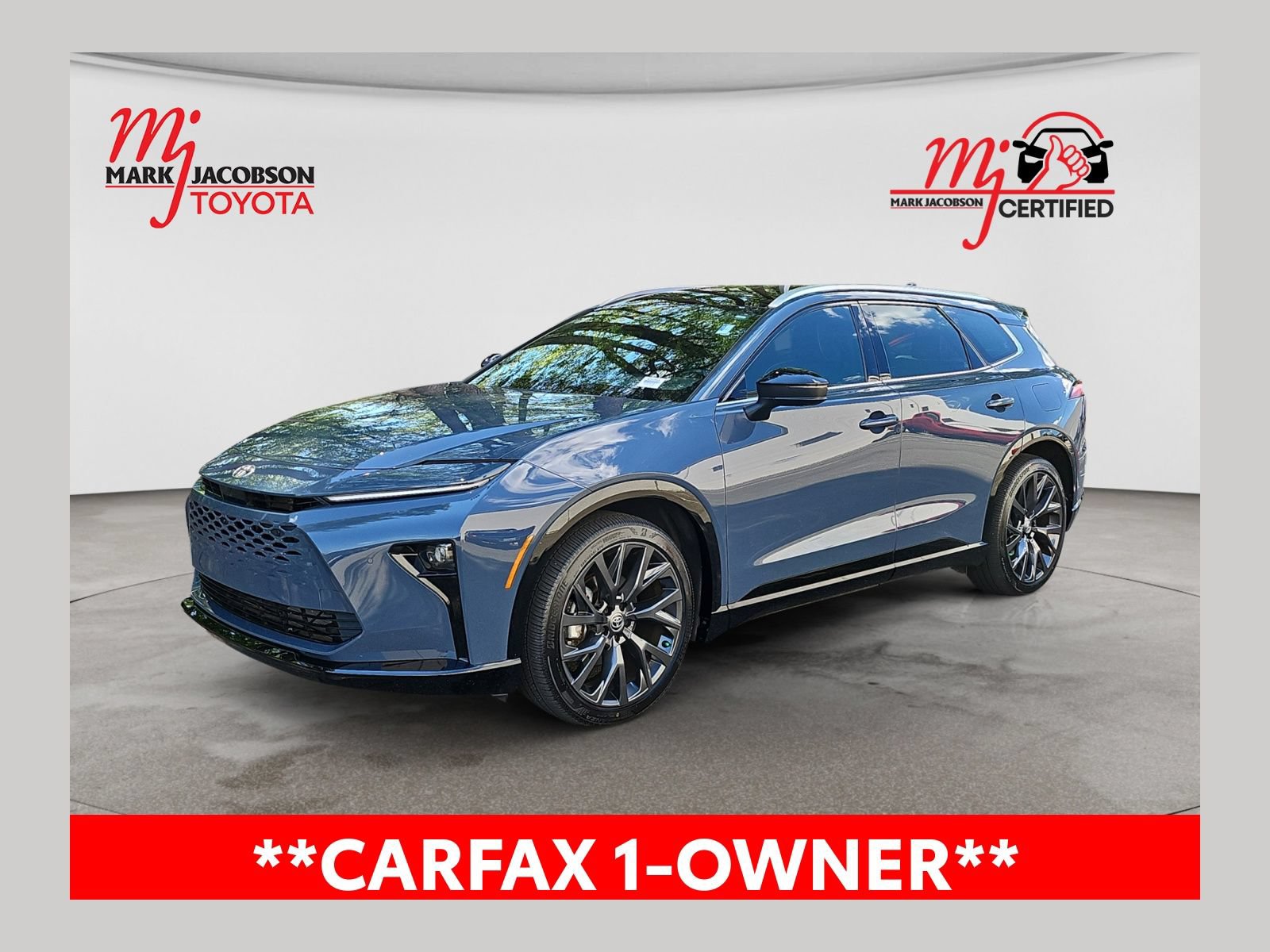 Used 2025 Toyota Crown Signia w/ Advanced Technology Package AWD/4WD image 1