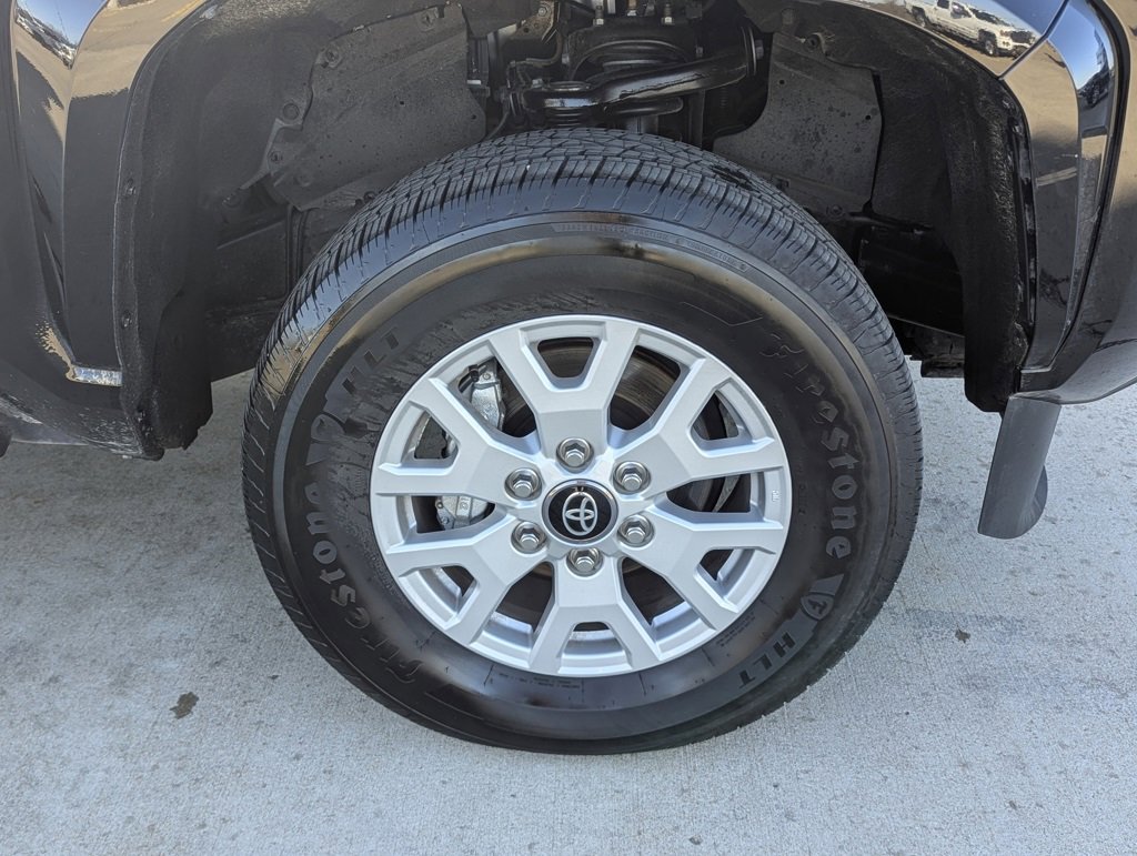 Used 2025 Toyota Tacoma SR image 19