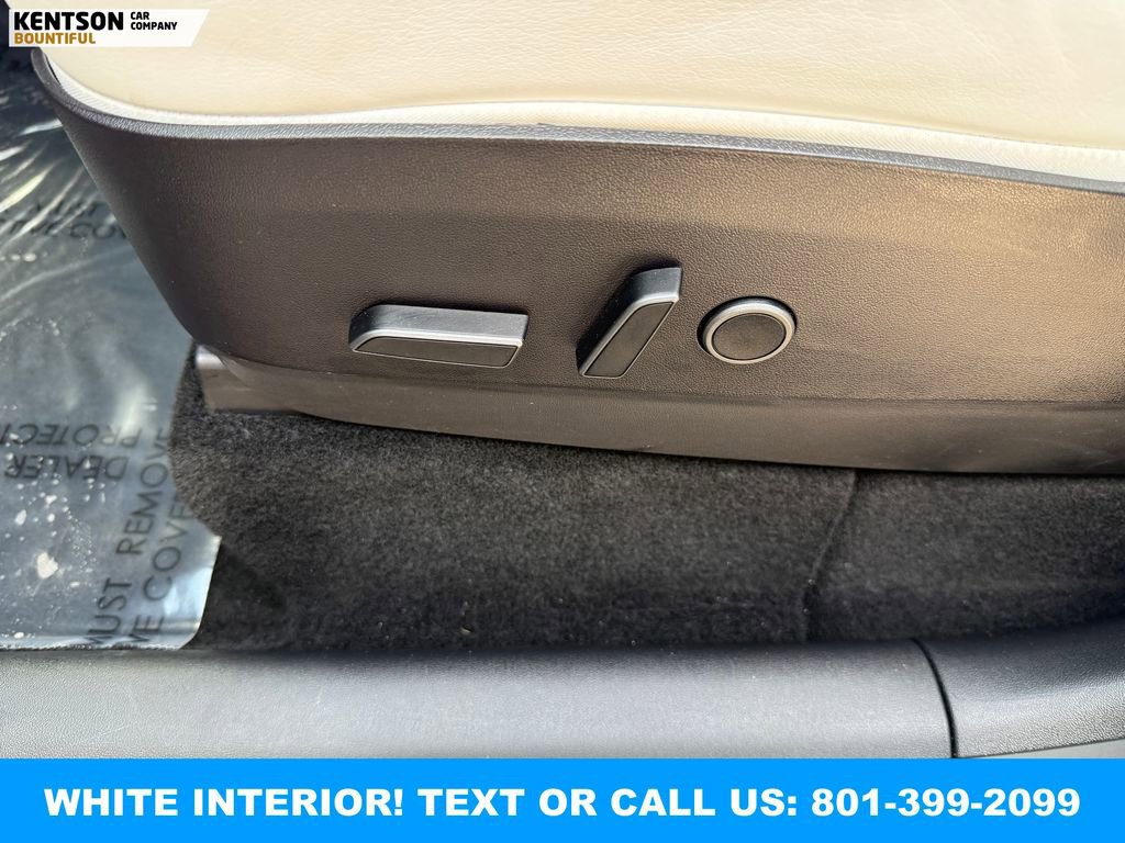 Used 2023 Tesla Model Y Long Range AWD/4WD image 30