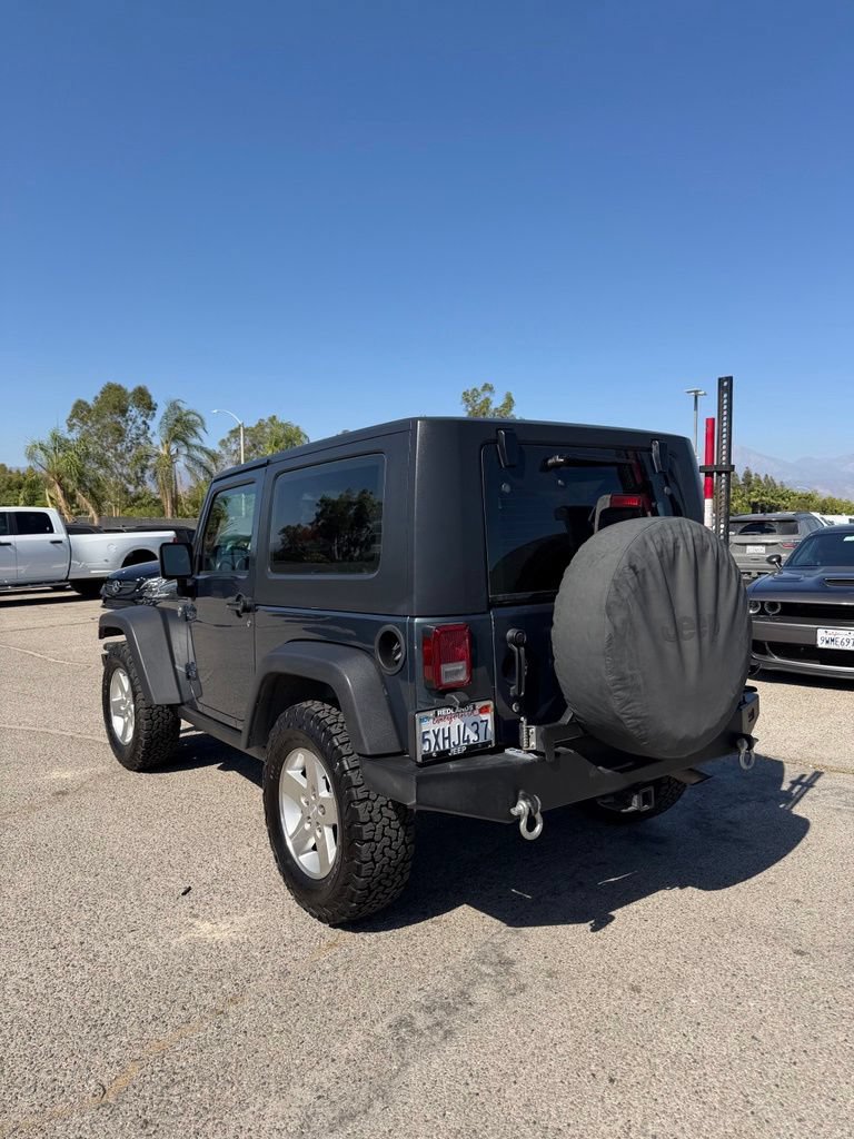 Used 2007 Jeep Wrangler Rubicon w/ Dual Top Group AWD/4WD image 2