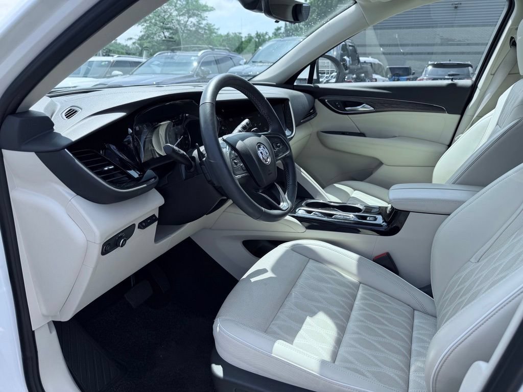 Used 2022 Buick Envision Avenir w/ Technology Package II AWD/4WD image 23