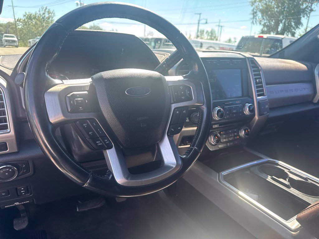 Used 2017 Ford F350 Platinum w/ Platinum Ultimate Package AWD/4WD image 11