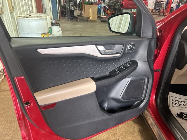 Used 2020 Ford Escape SEL AWD/4WD image 21