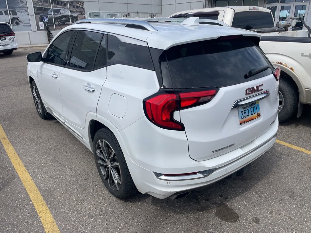 Used 2018 GMC Terrain Denali w/ Advanced Safety Package AWD/4WD image 4