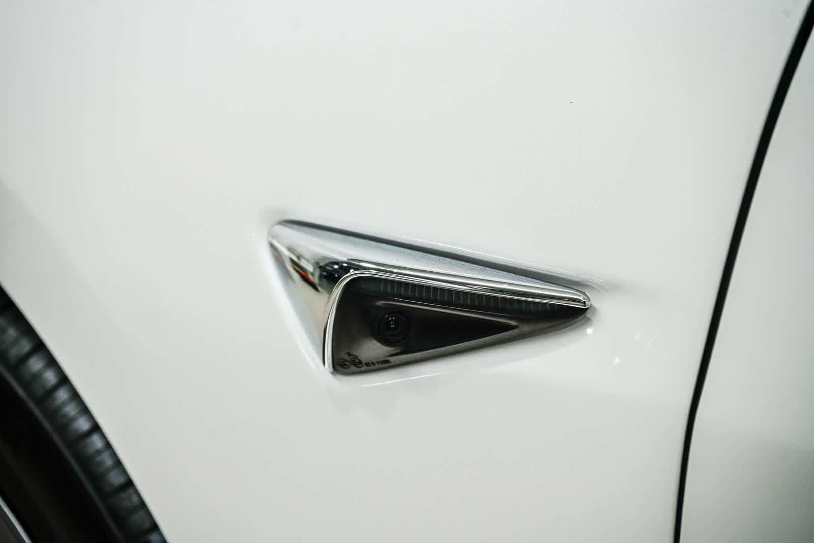 Used 2020 Tesla Model 3 Standard Range RWD image 8