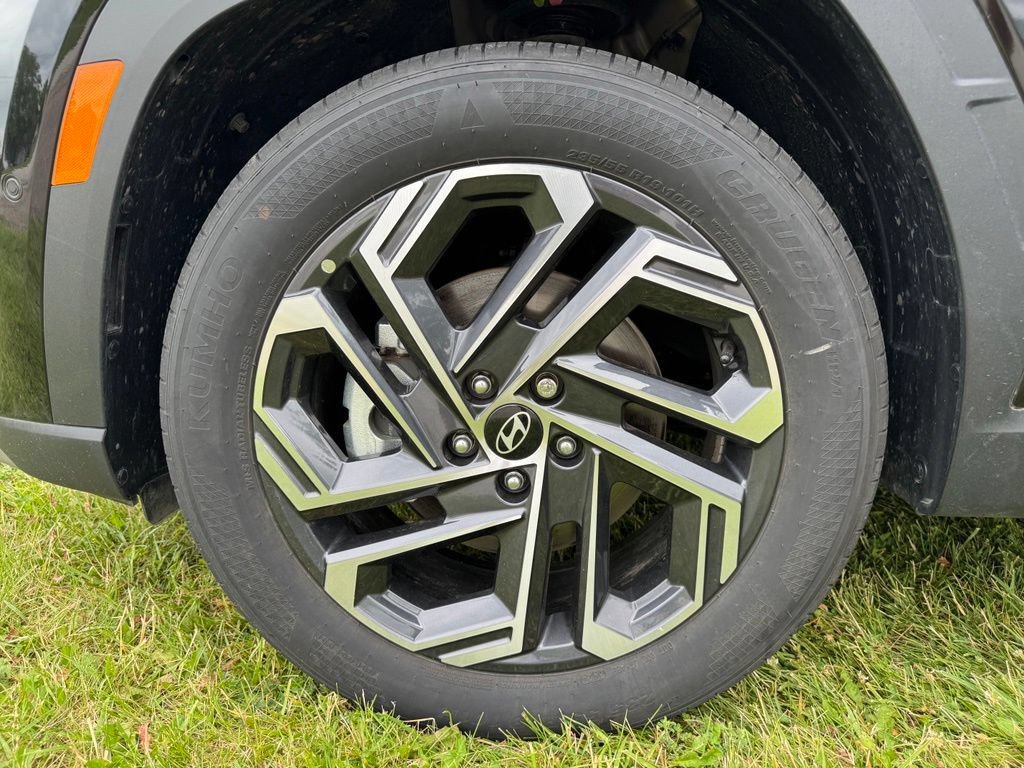 Certified 2025 Hyundai Tucson Limited FWD image 14