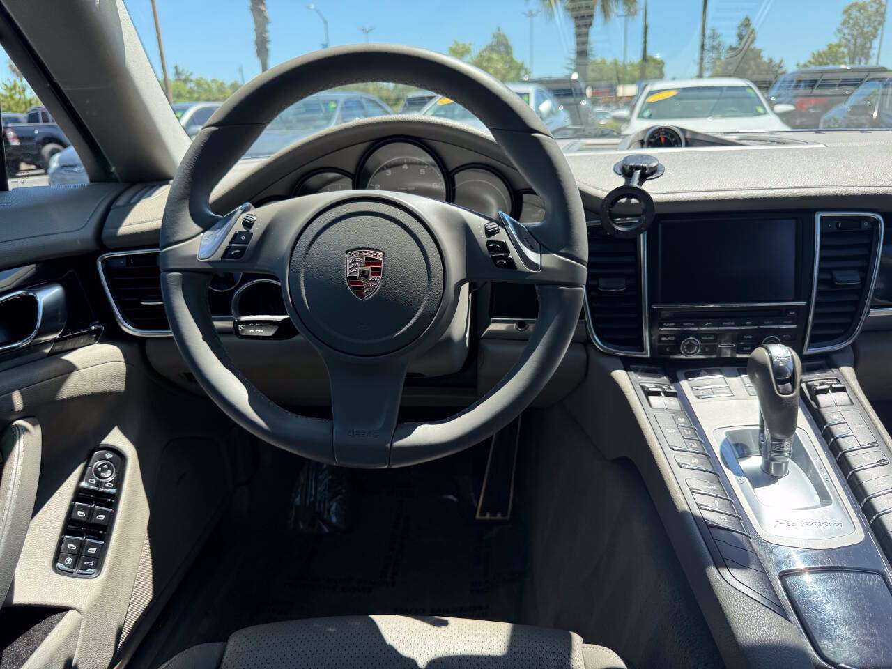 Used 2013 Porsche Panamera RWD image 16