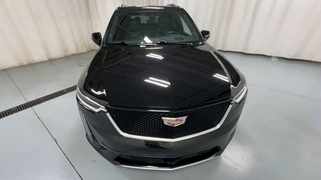Certified 2025 Cadillac XT6 Sport w/ Platinum Package AWD/4WD image 3