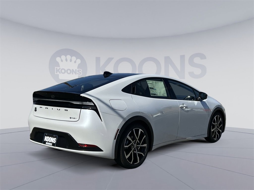 New 2026 Toyota Prius Plug-In Hybrid image 7