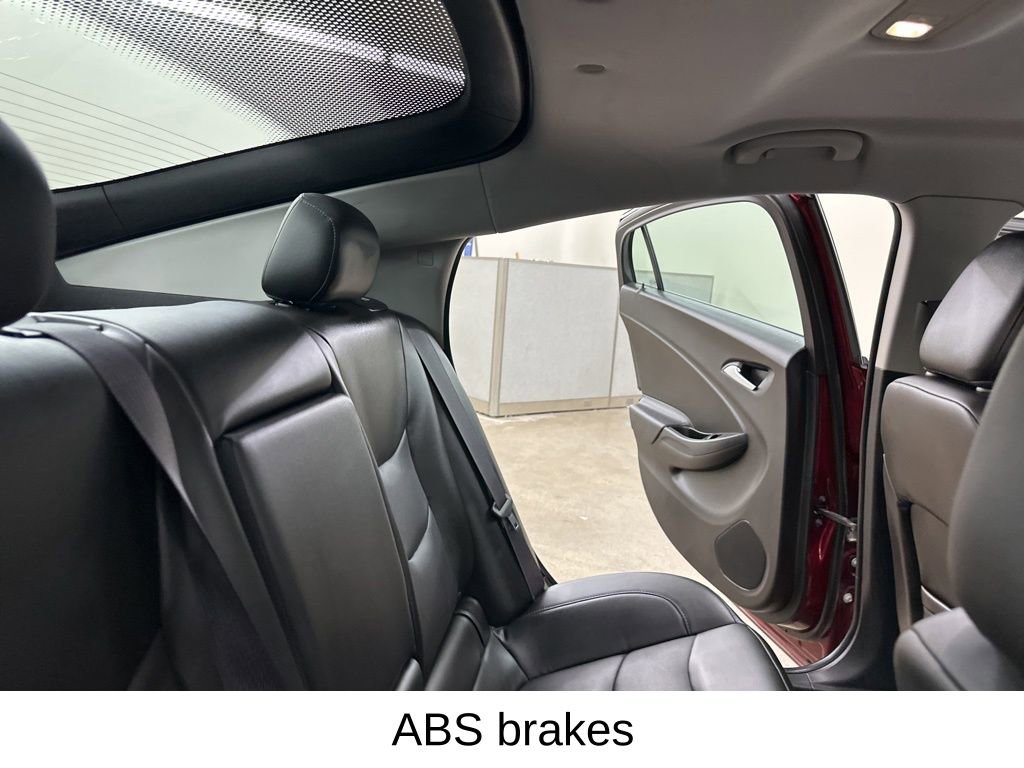 Used 2017 Chevrolet Volt Premier w/ Driver Confidence II Package FWD image 26