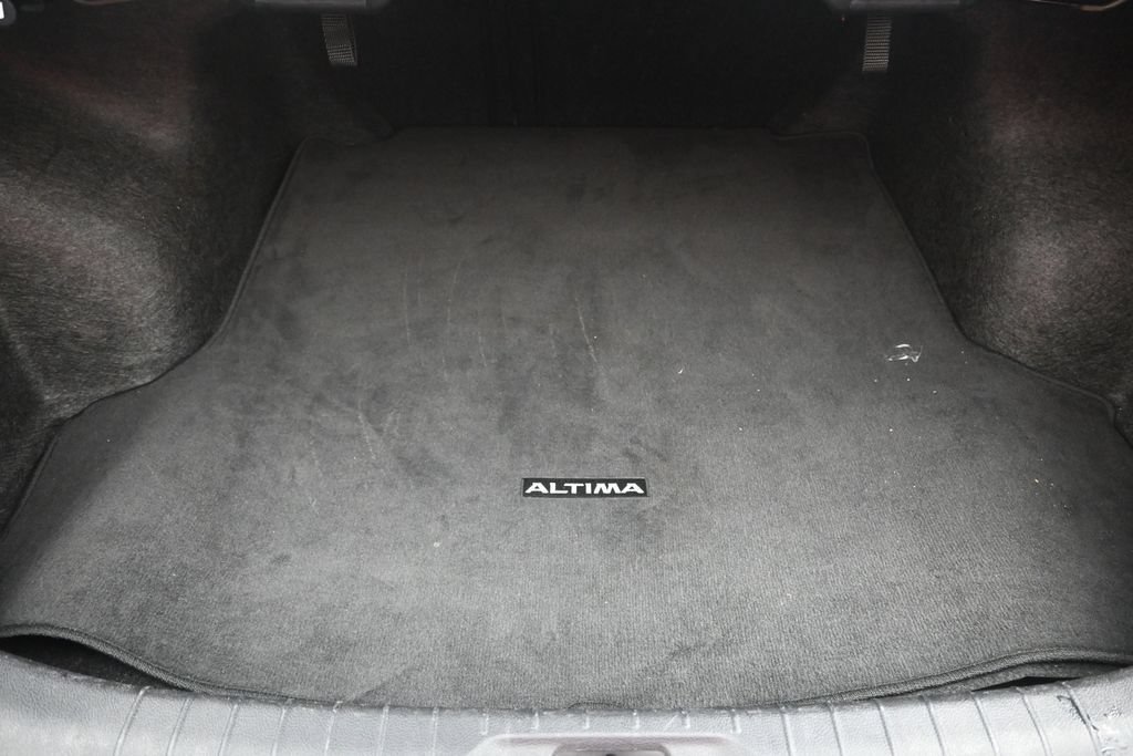 Used 2025 Nissan Altima 2.5 SV FWD image 23