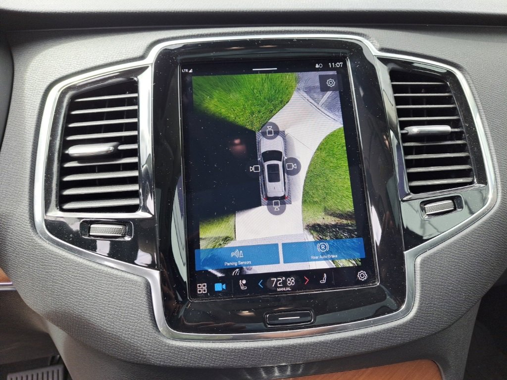 Used 2025 Volvo XC90 B5 Plus w/ Protection Package Premier image 23