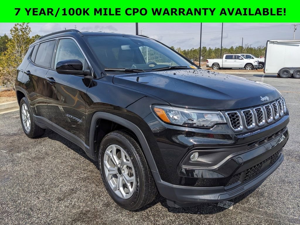 Certified 2025 Jeep Compass Latitude image 11