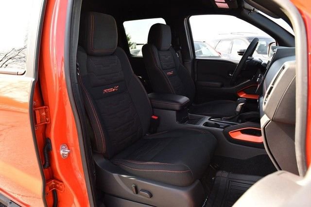 Certified 2025 Nissan Frontier Pro-X w/ Pro Convenience Package image 28