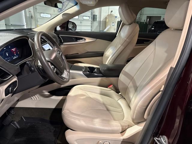 Used 2020 Lincoln Nautilus FWD image 10