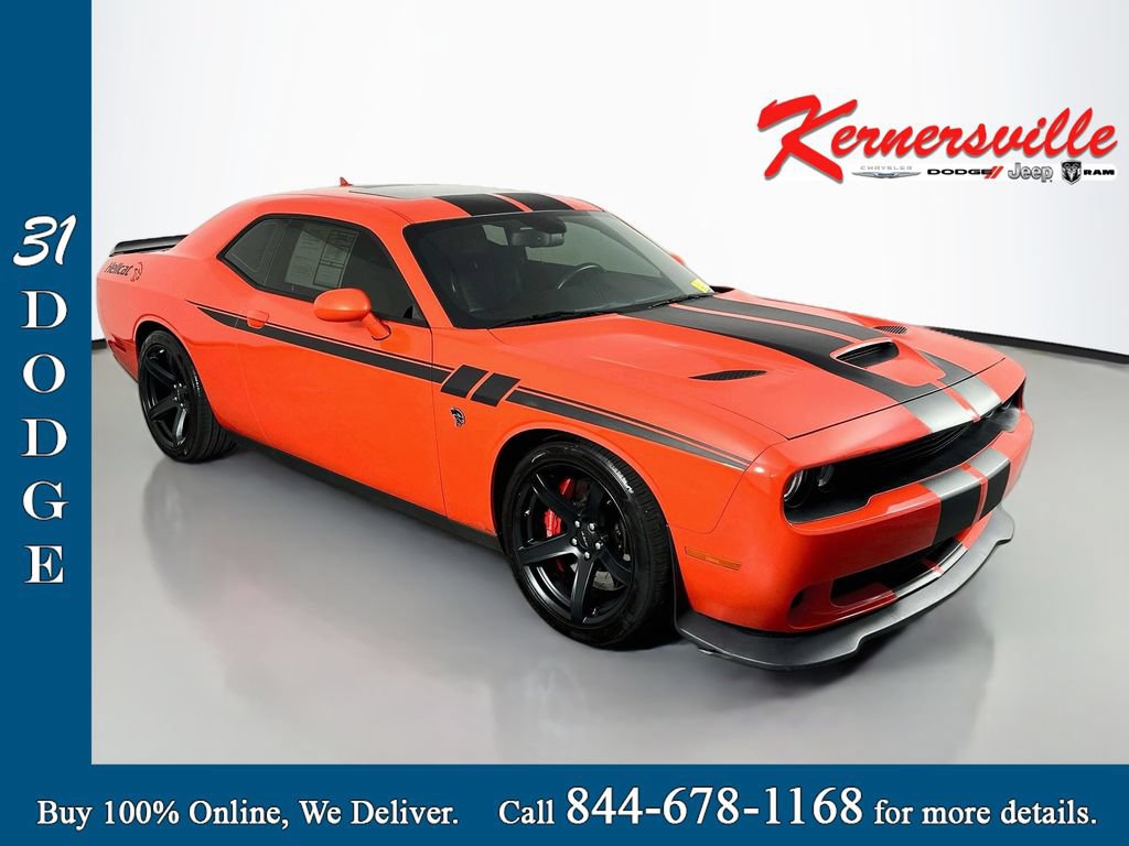Used 2017 Dodge Challenger SRT Hellcat RWD image 1