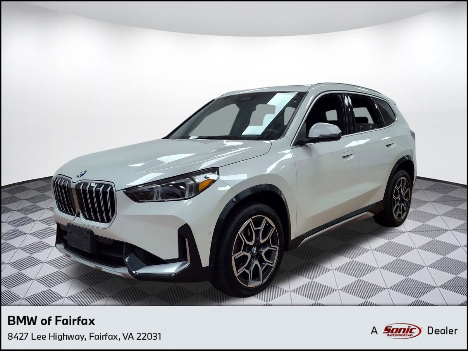 Used 2024 BMW X1 xDrive28i w/ Premium Package image 1