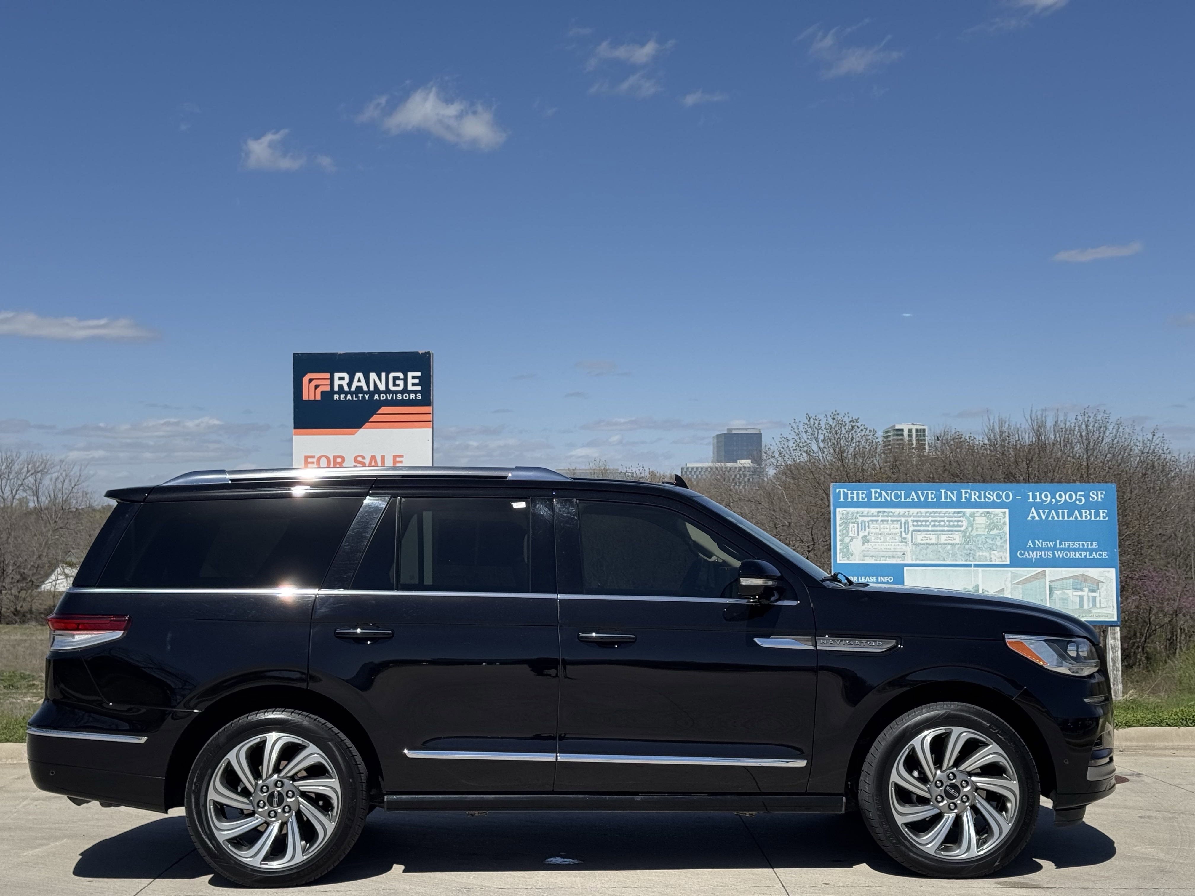 Certified 2023 Lincoln Navigator Reserve image 12