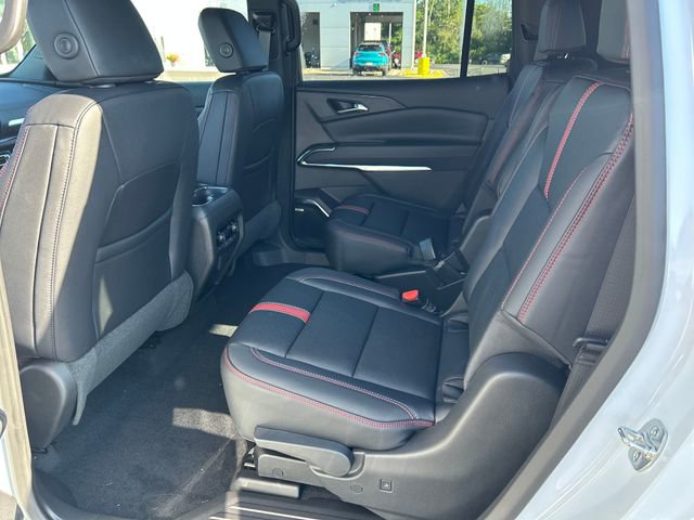 New 2026 Chevrolet Traverse RS w/ LPO, Floor Liner Package image 24