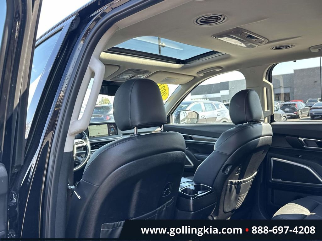 Certified 2021 Kia Telluride EX w/ EX Premium Package AWD/4WD image 16