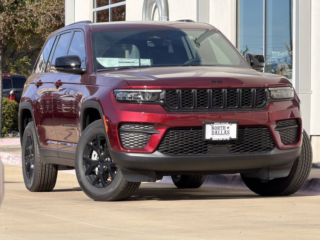 New 2025 Jeep Grand Cherokee Altitude image 2
