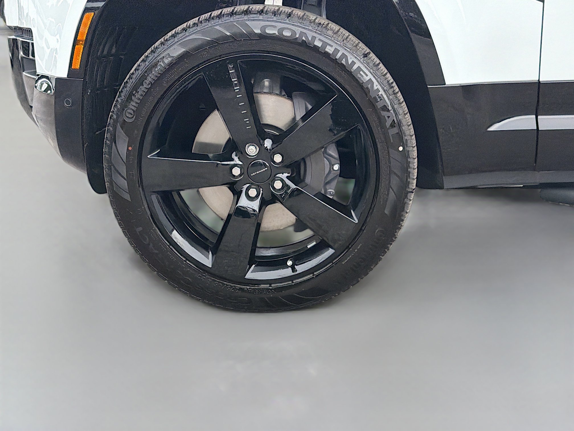New 2026 Land Rover Defender 110 X-Dynamic SE AWD/4WD image 41