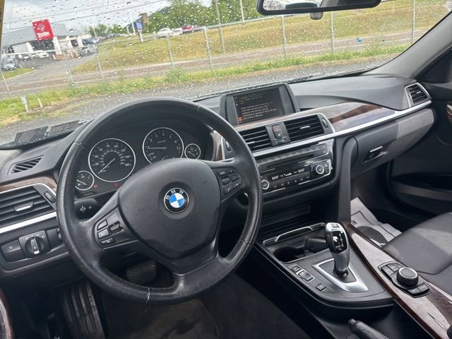 Used 2016 BMW 320i xDrive Sedan AWD/4WD image 12
