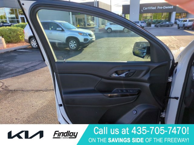 Used 2020 GMC Acadia AT4 w/ Driver Alert Package II AWD/4WD image 13