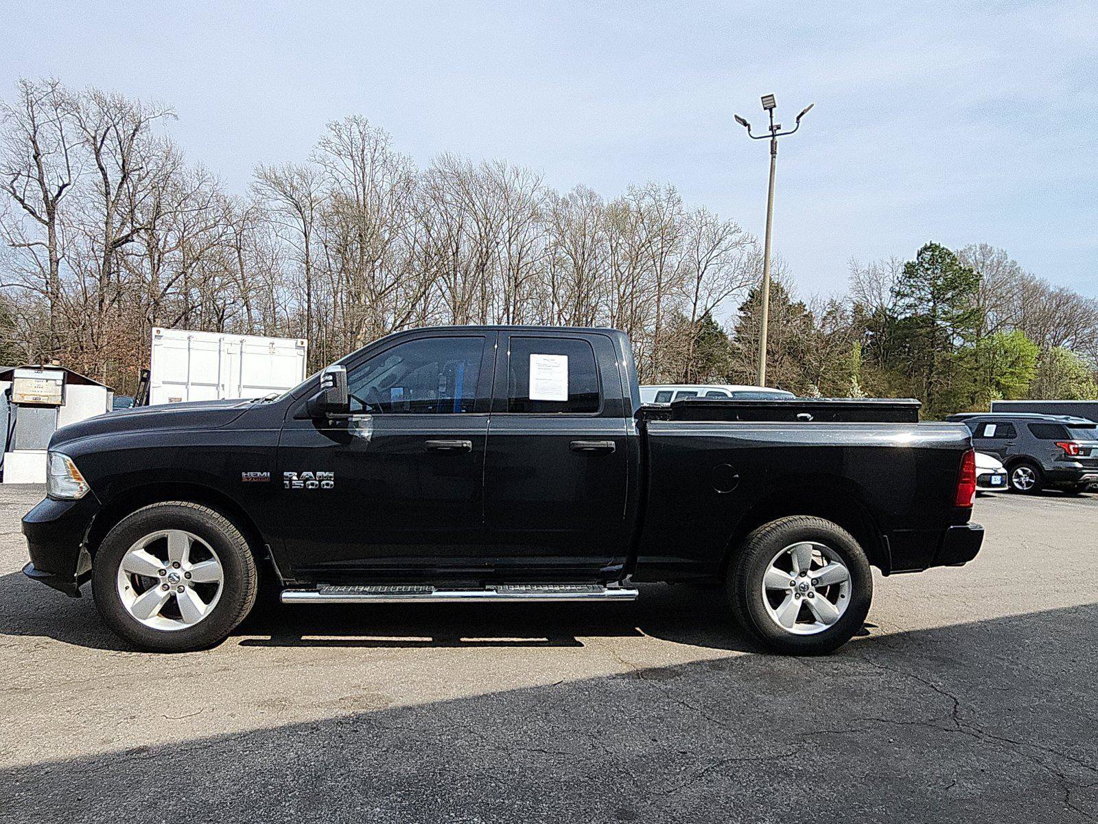 Used 2015 RAM 1500 Express image 2