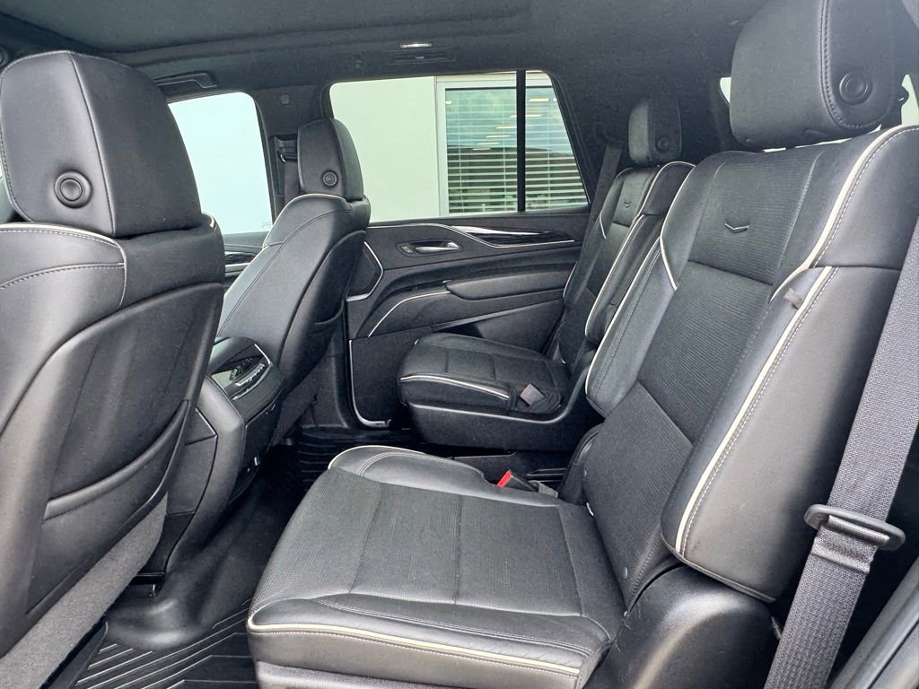 Used 2022 Cadillac Escalade Sport w/ Touring Package RWD image 15