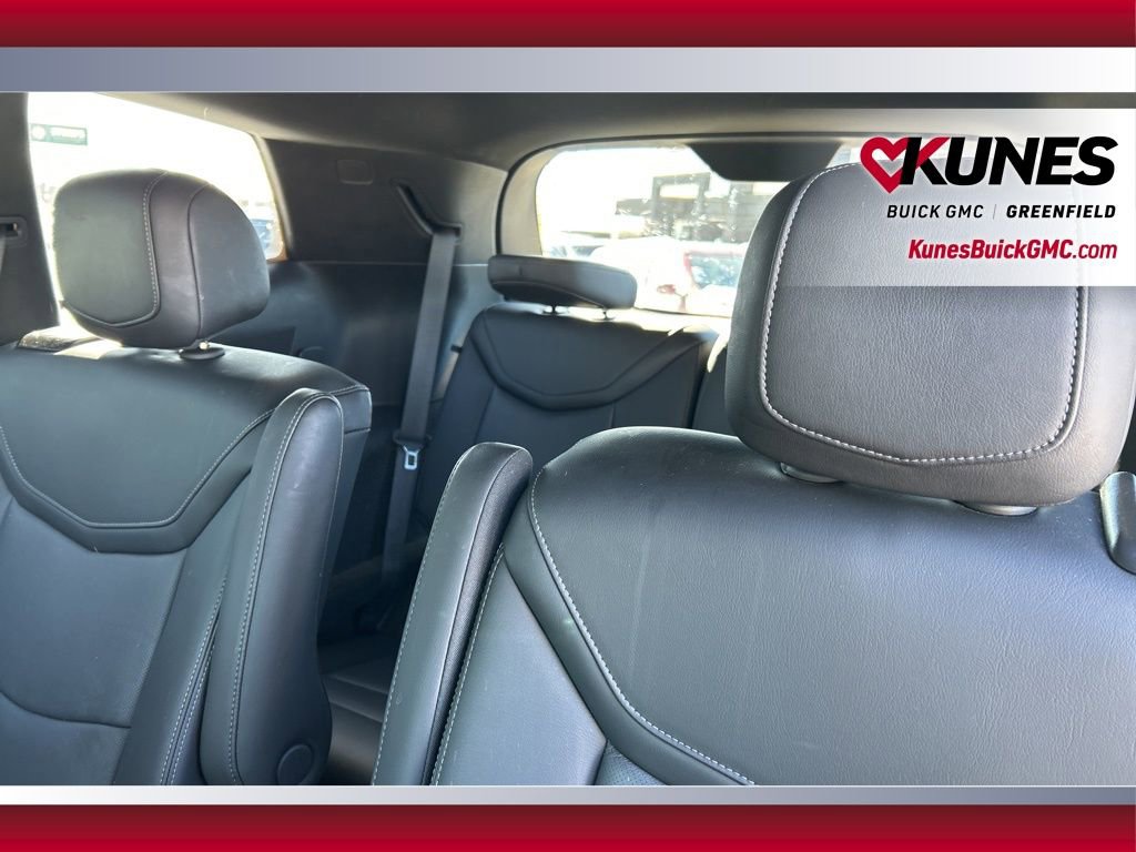 Used 2024 Cadillac XT6 Premium Luxury image 33