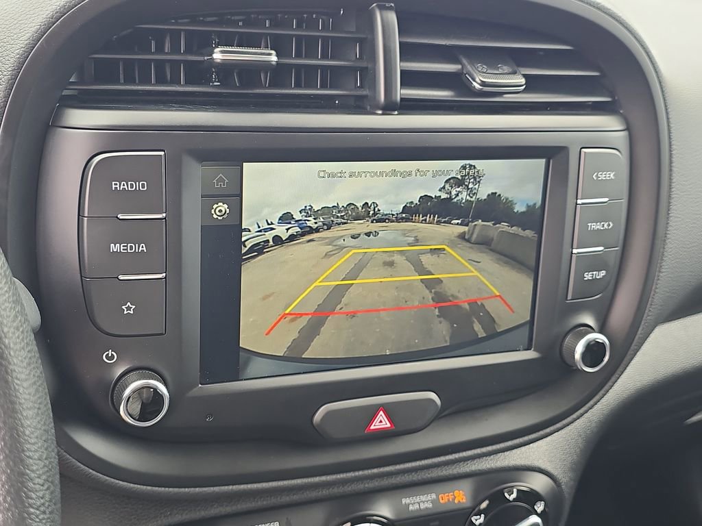 Certified 2025 Kia Soul LX image 23
