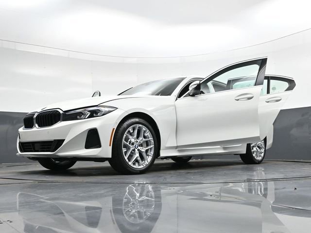 Used 2026 BMW 330i xDrive Sedan w/ Premium Package image 40