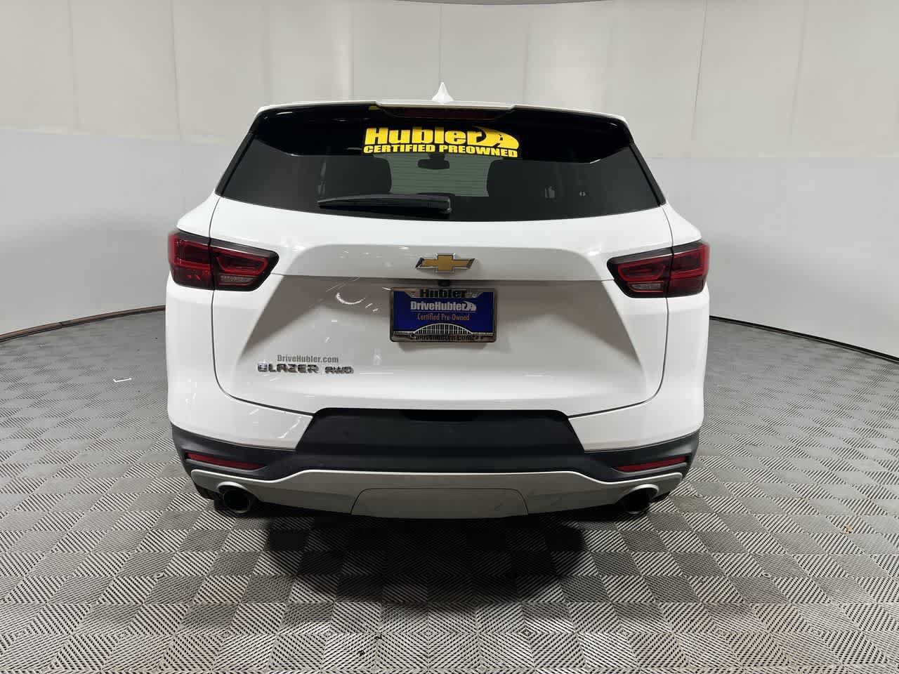 Used 2022 Chevrolet Equinox Premier w/ LPO, Floor Liner Package AWD/4WD image 7
