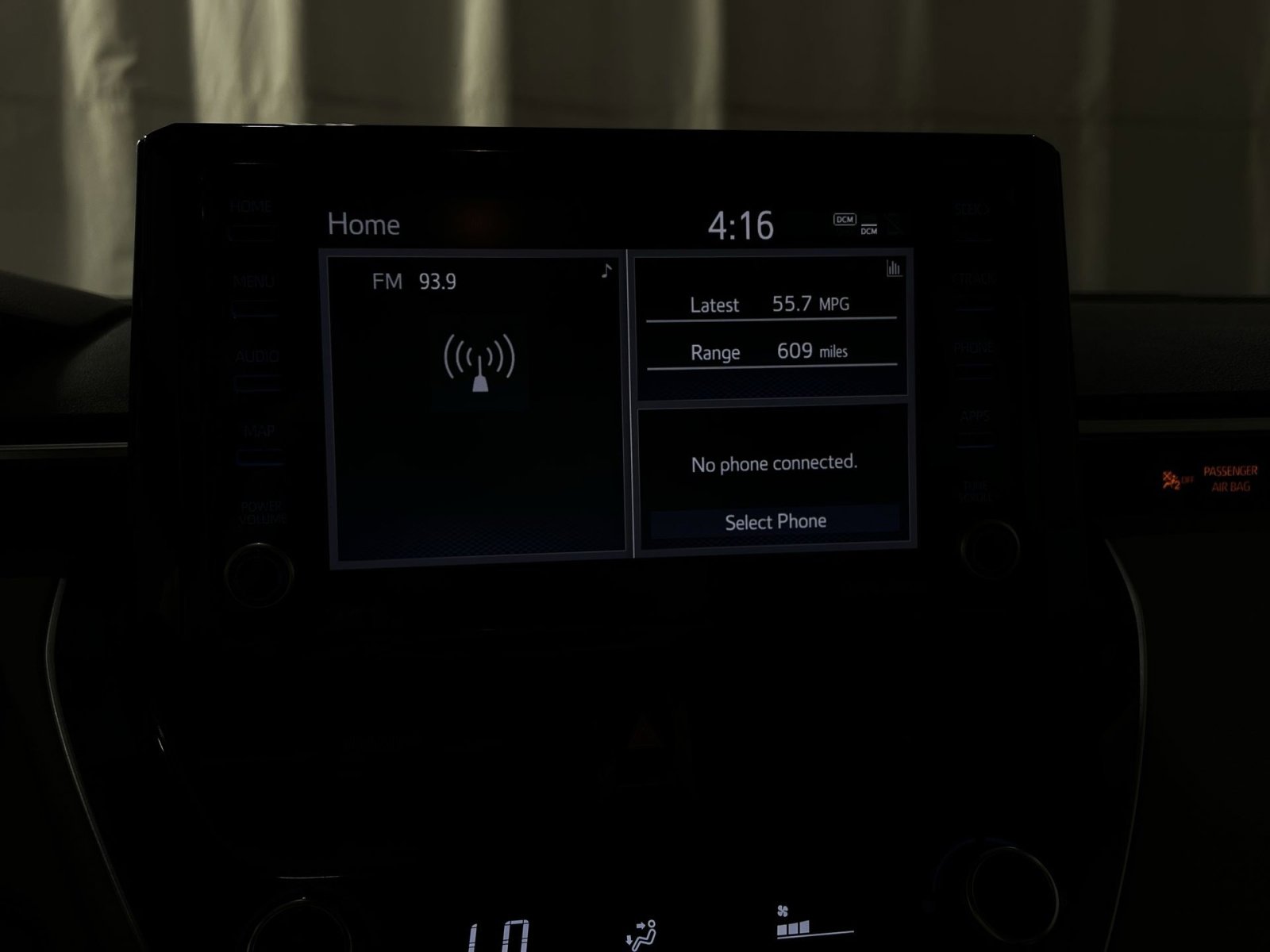 Used 2022 Toyota Corolla LE FWD image 31