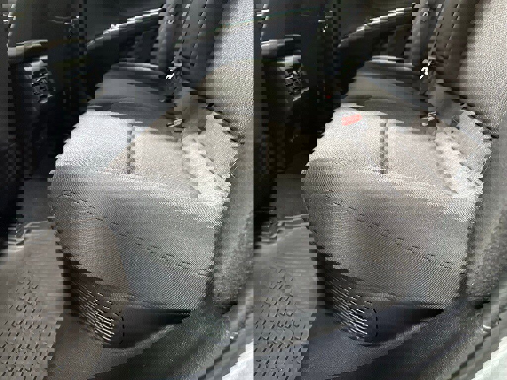 Used 2025 Toyota Camry LE image 45