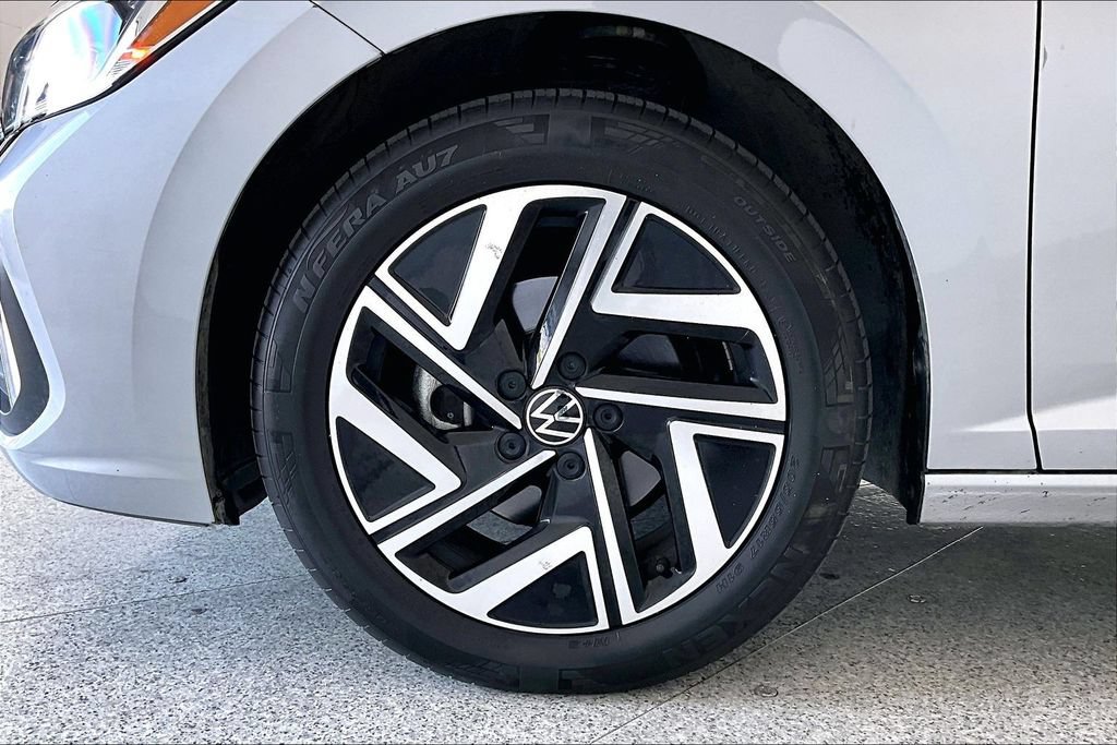 Used 2024 Volkswagen Jetta SEL FWD image 10