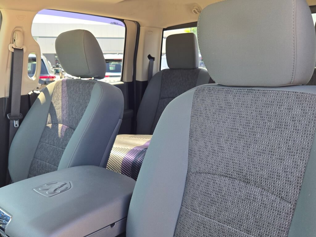 Used 2015 RAM 1500 Big Horn AWD/4WD image 25