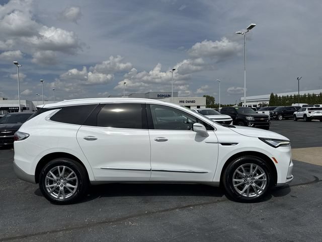 Certified 2022 Buick Enclave Essence w/ Experience Buick Package FWD image 6