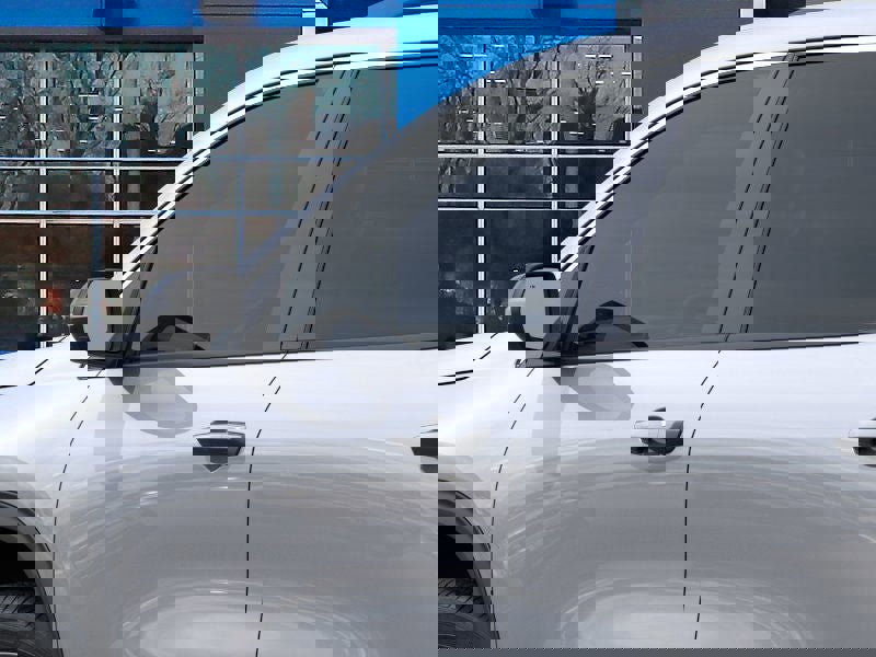 New 2025 Chevrolet Traverse LT w/ Enhanced Driving Package image 36