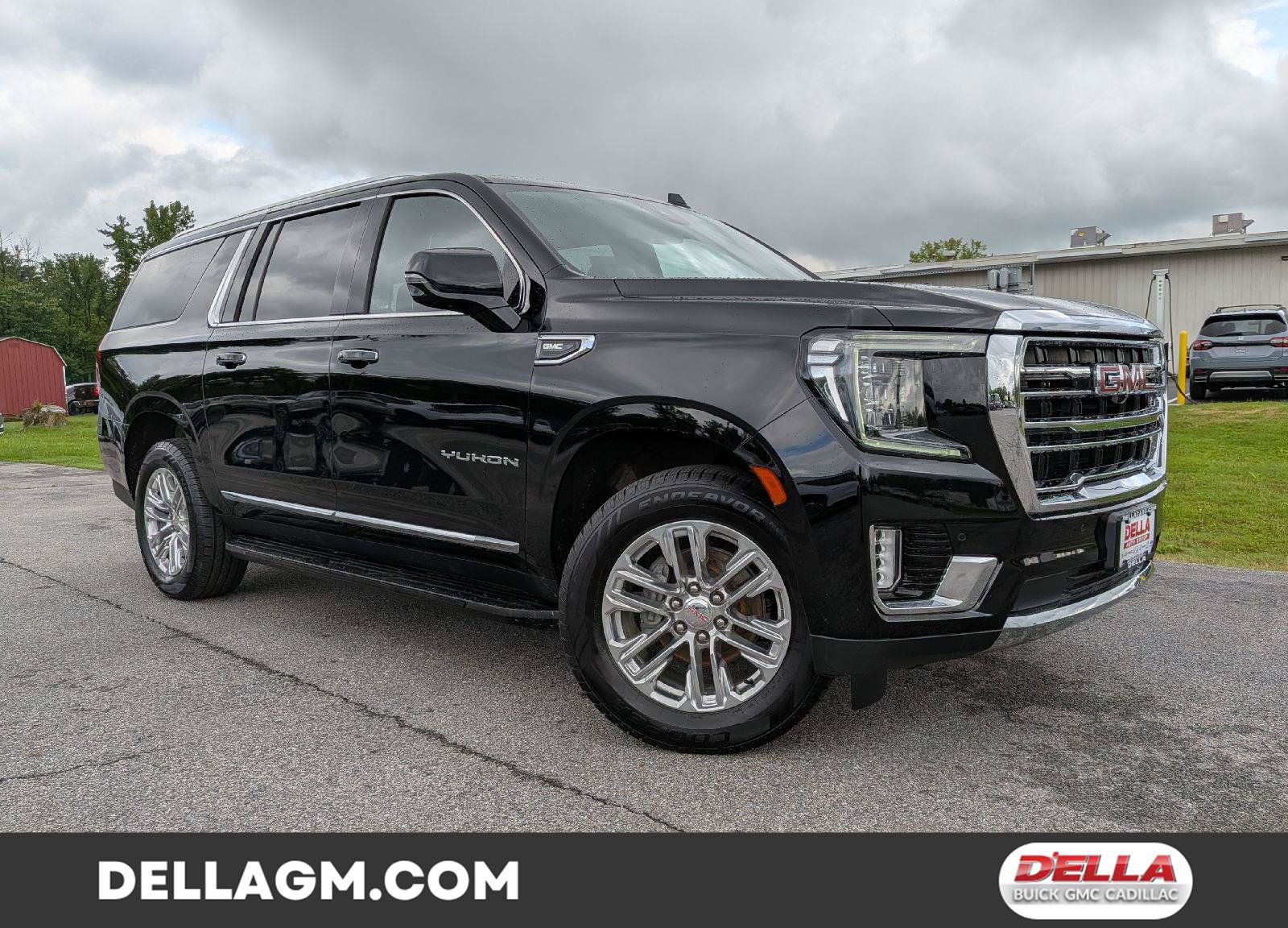 Used 2023 GMC Yukon XL SLT w/ SLT Luxury Package
